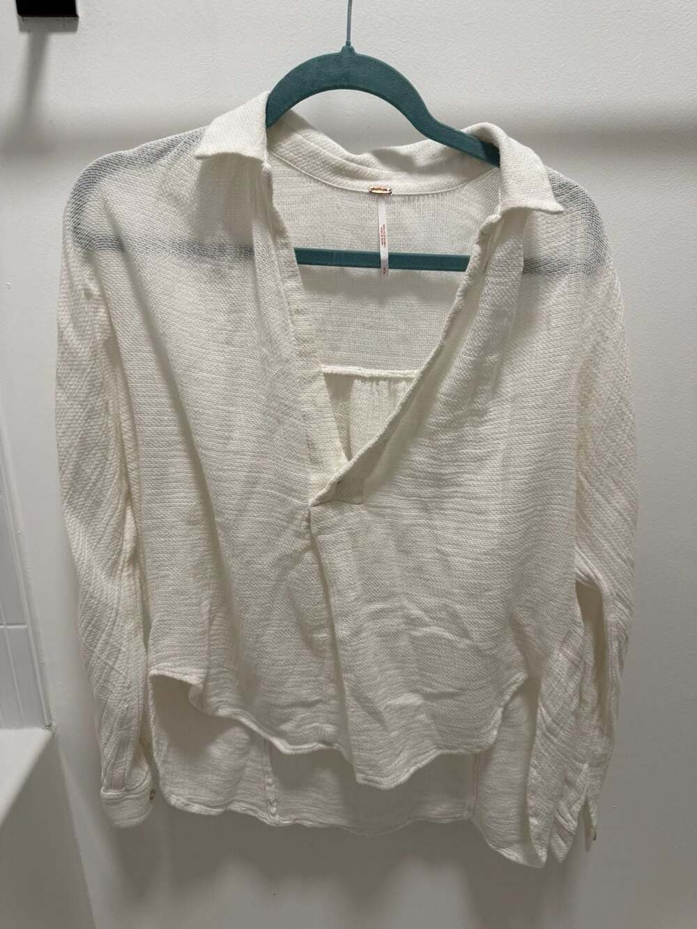 Free People Women's White Cotton Long Sleeve V-Neck Collared Casual Blouse Shirt